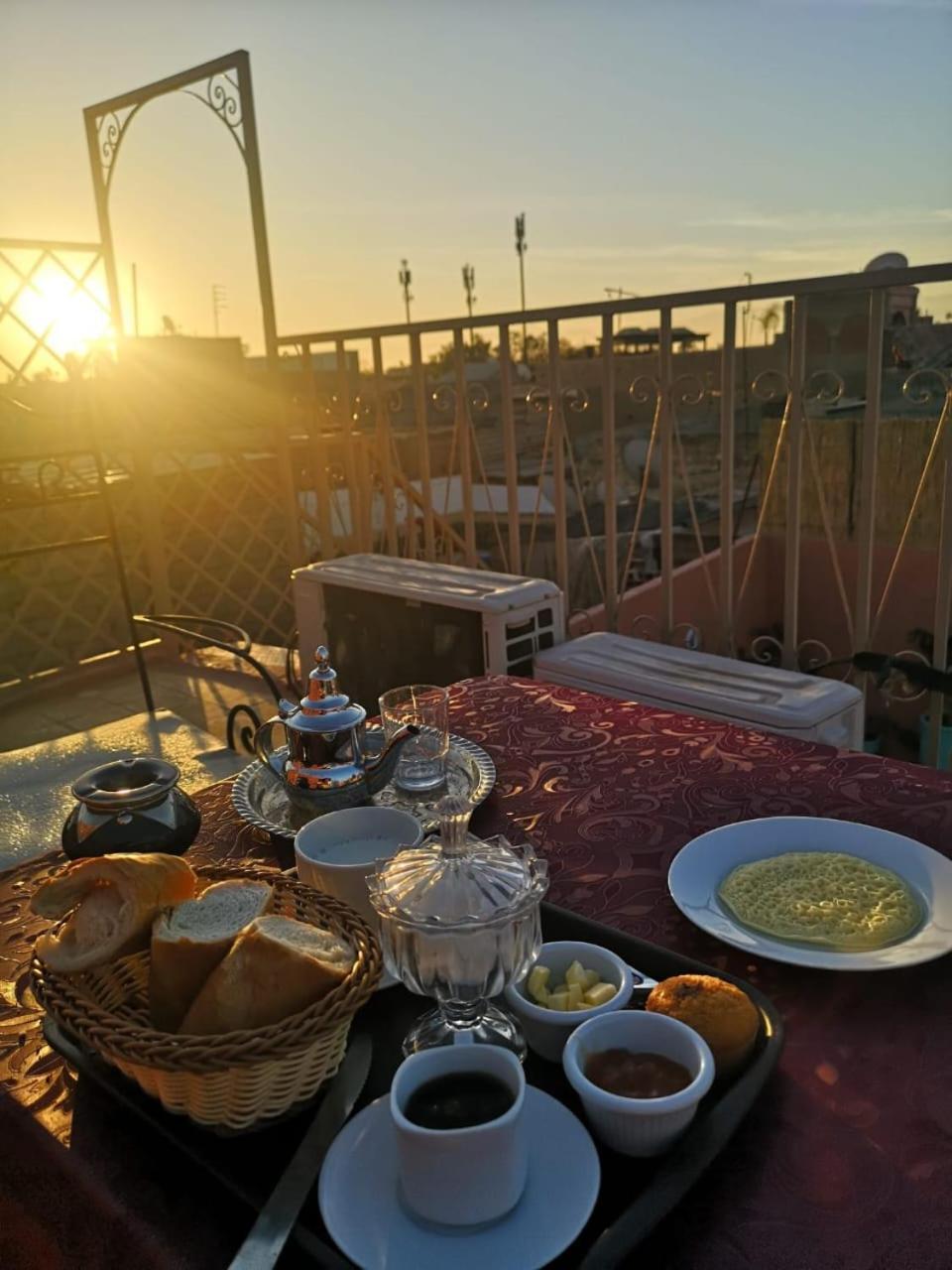 El Boussouni Hostel Marrakesh Extérieur photo