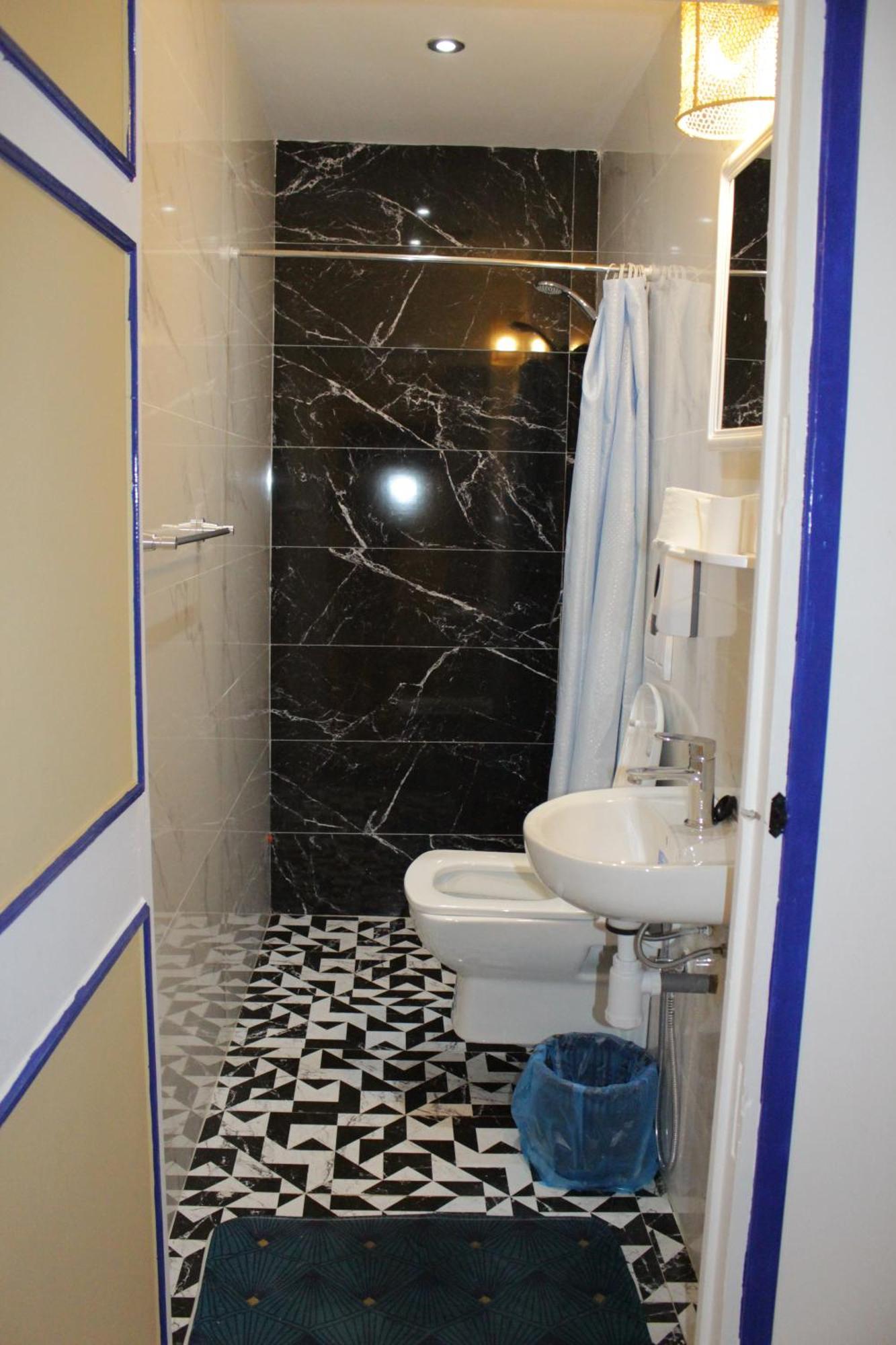 El Boussouni Hostel Marrakesh Extérieur photo